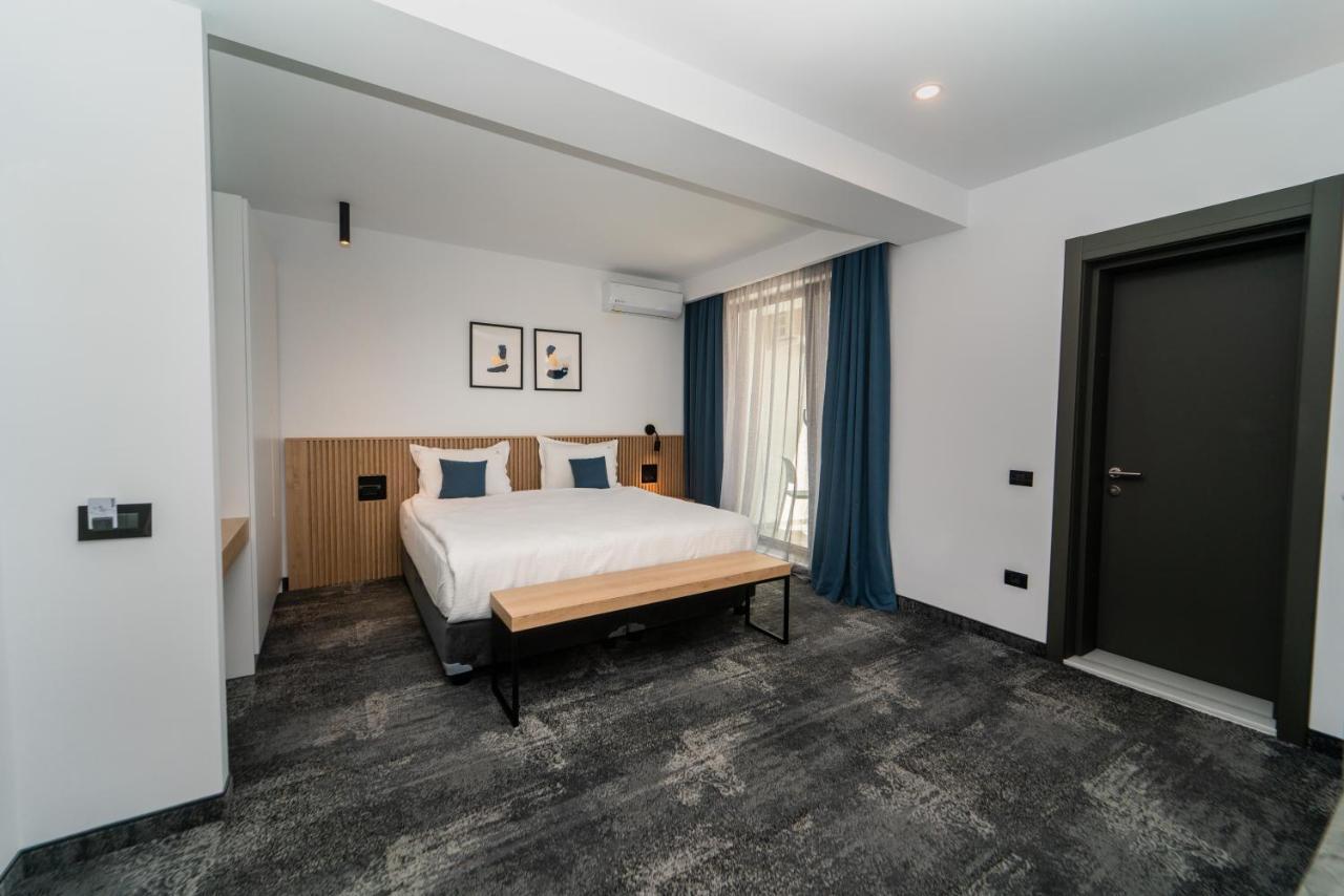 Vigo Hotel 3*