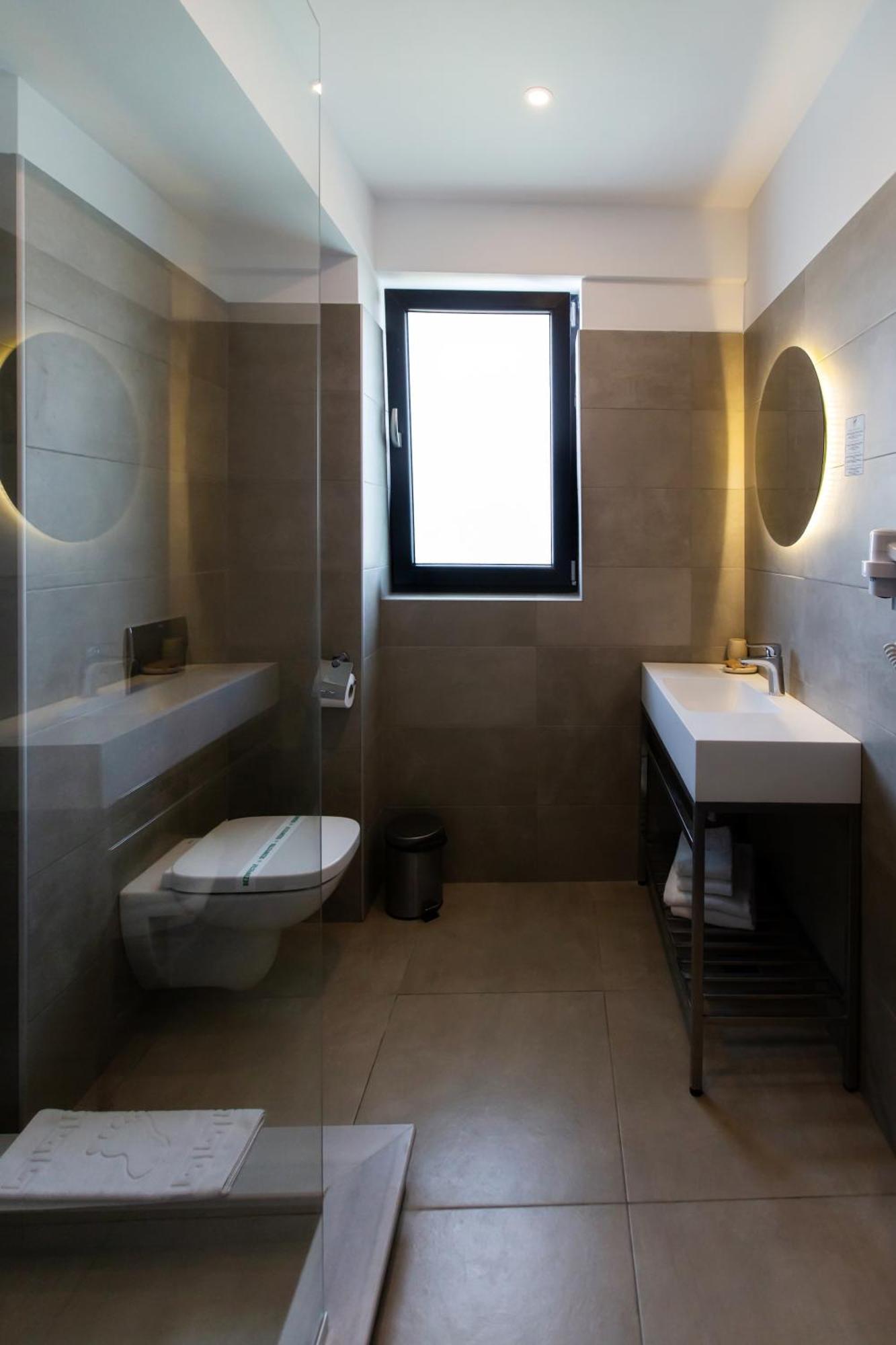 Vigo Hotel 3*